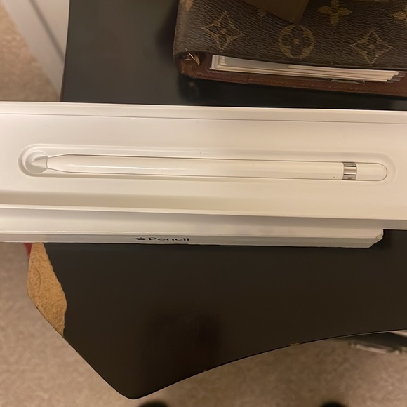 1st generation 2018 iPad Pro pencil! - Picture 4 of 4